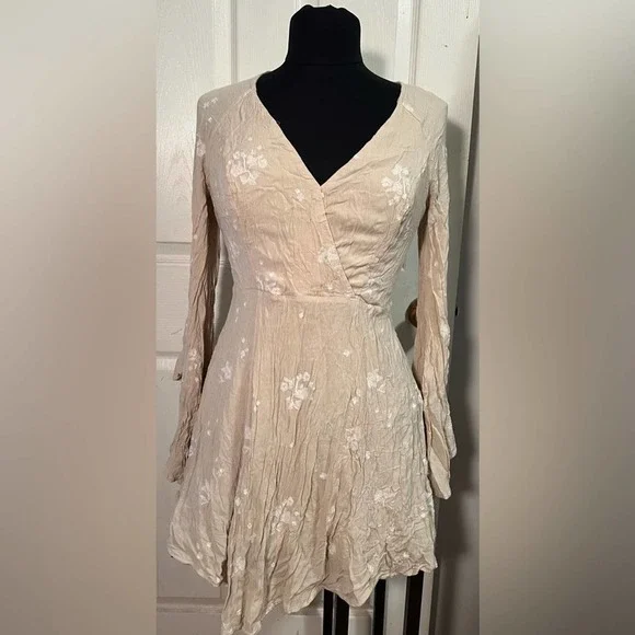 Free People Tan & Cream Almond Combo Jasmine Embroidered Boho Mini Dress 8 - Picture 3 of 11